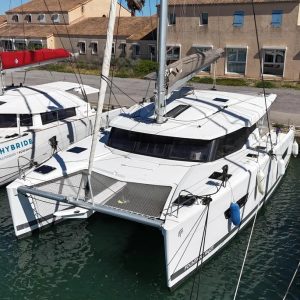 Catamarán usado Fountaine Pajot Lucia 40 en venta por su distribuidor Canet Boat Plaisance en el Mediterráneo