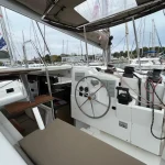 Helm station - Used catamaran Fountaine Pajot Lucia 40 for sale by your dealer Canet Boat Plaisance in the Mediterranean Sea